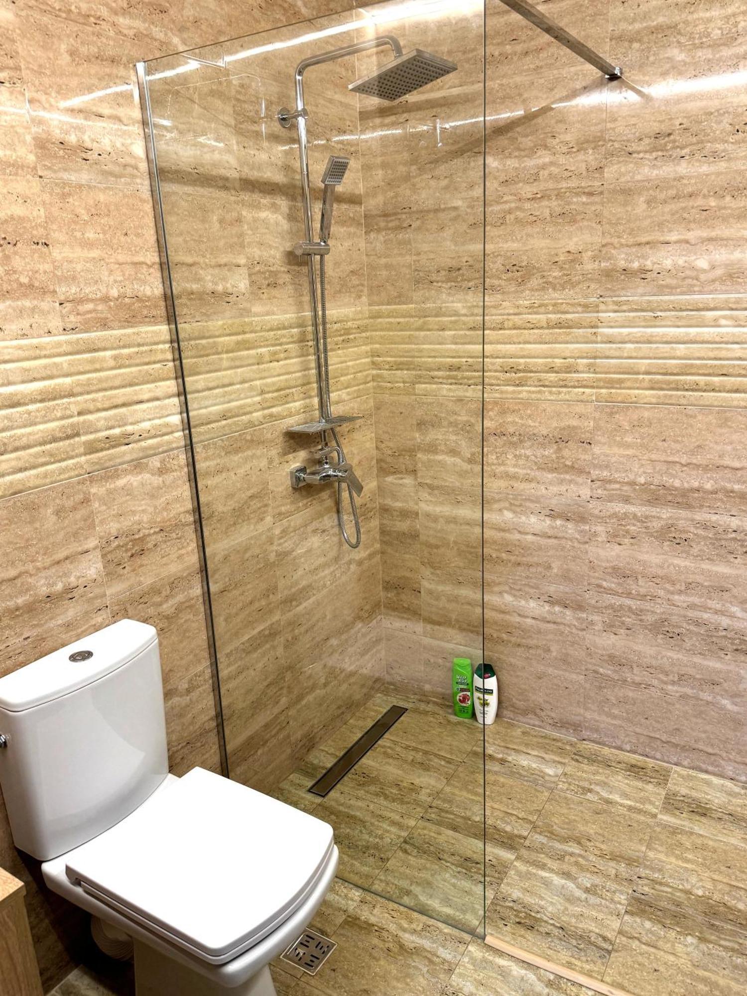 Ultracentral Apartment Targu Jiu Bagian luar foto